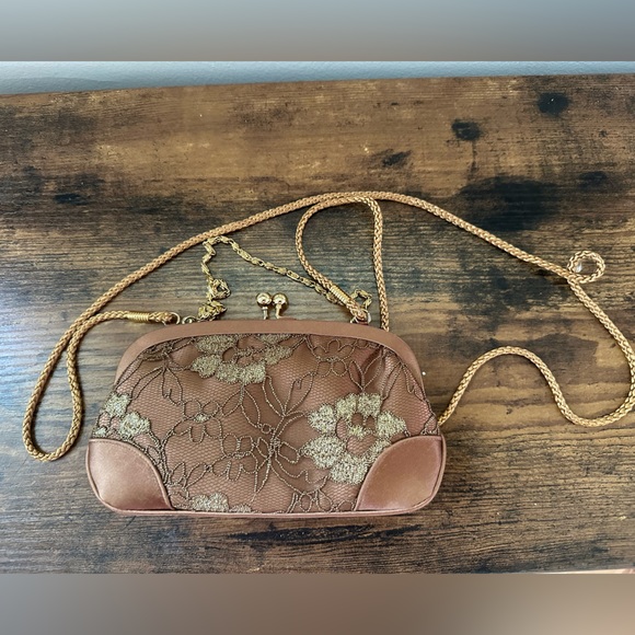 NWOT Kate Landry bronze floral lace clutch - Picture 10 of 11